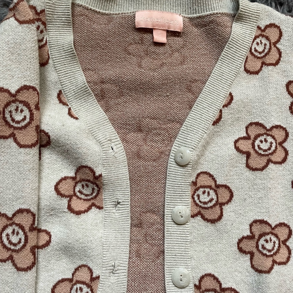 Cropped cardigan size small - Picture 2 of 2
